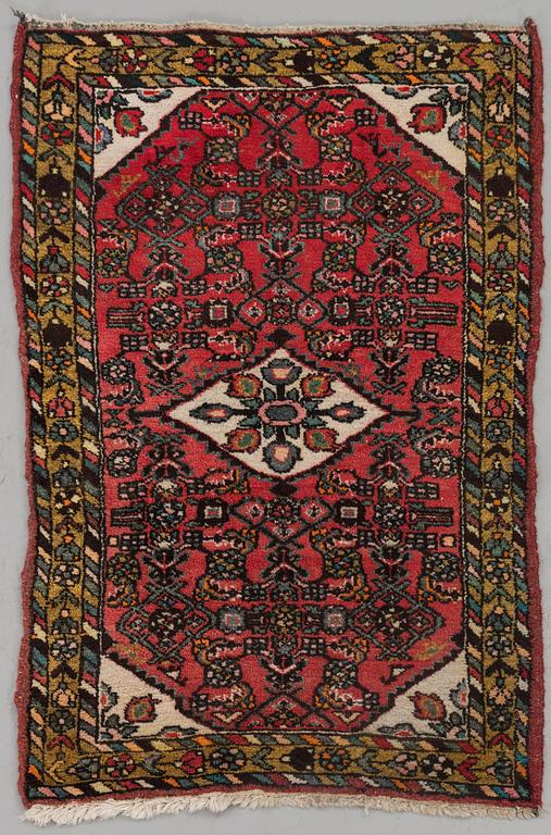 Three carpets Kayseri Hamadan mm.