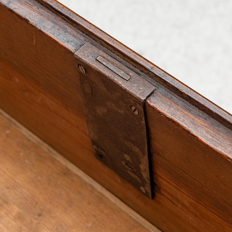 A Gustavian cabinet, end of the 18th century.