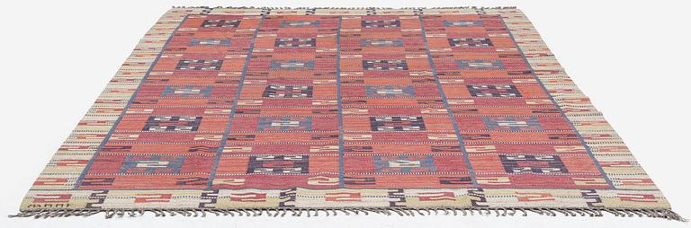 Märta Måås-Fjetterström, matta, "Röda Esset", rölakan, ca 339 x 225 cm, signerad AB MMF.