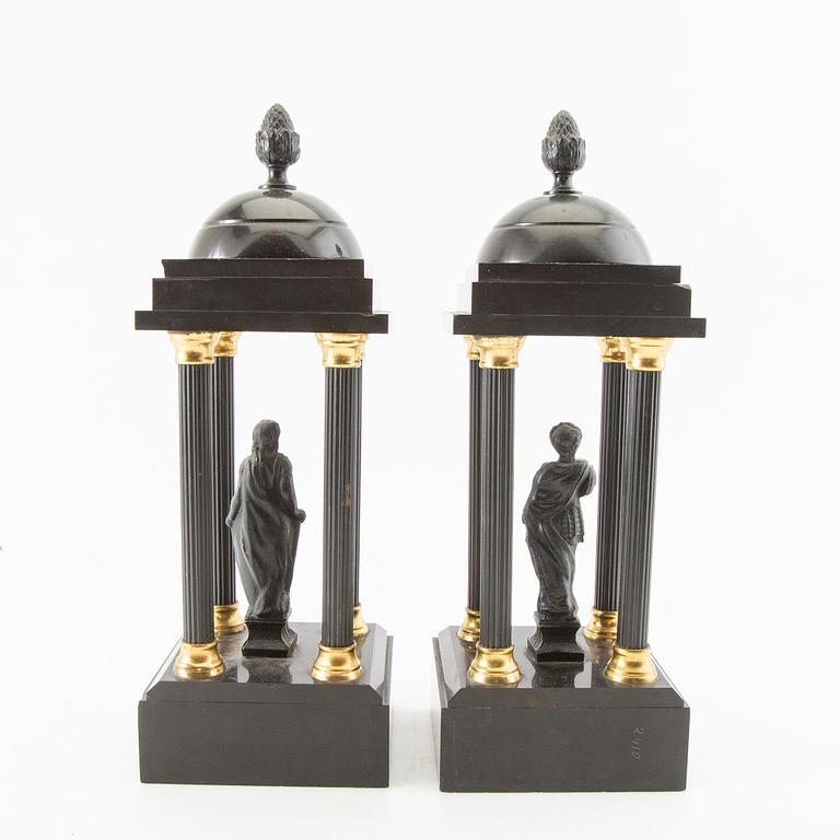 Table garniture 3 dlr early 20th century.