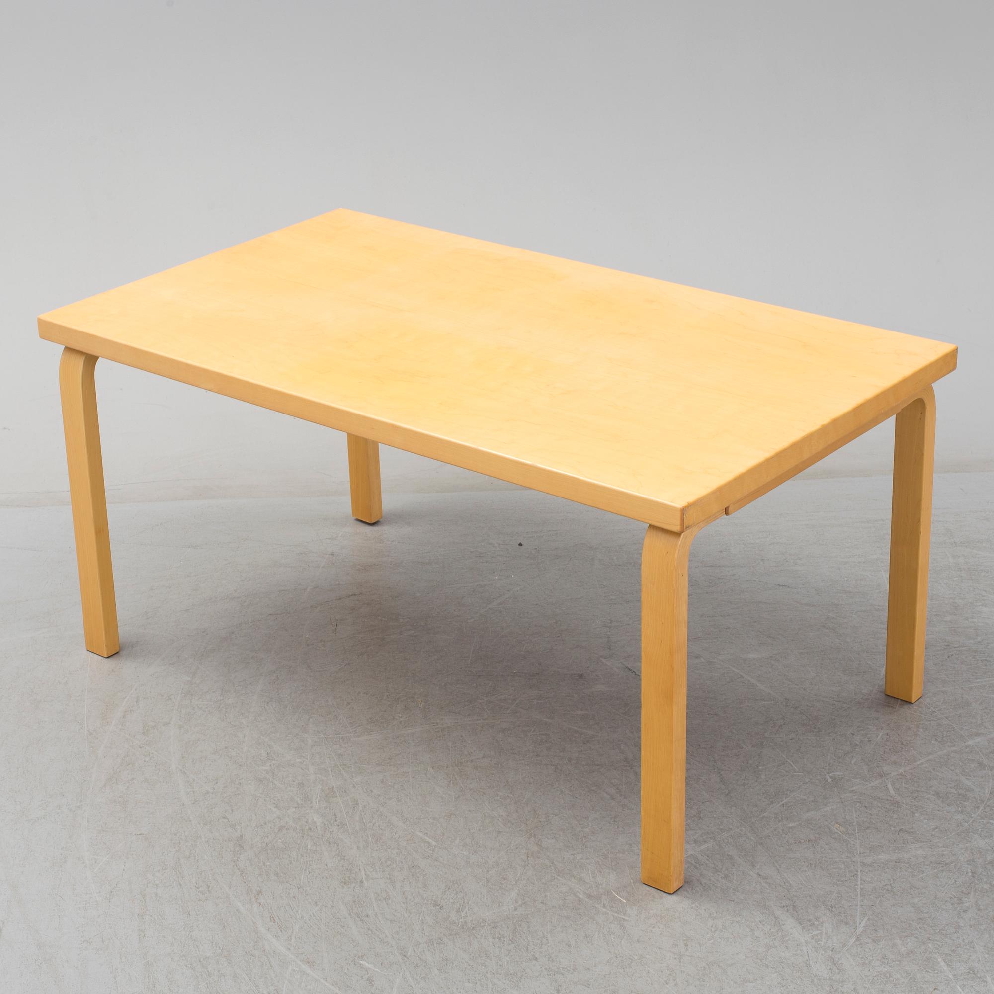 ALVAR AALTO, a model 82A birch table from Artek, Finland, dated 110890.
