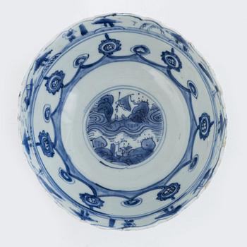 A blue and white bowl, Ming dynasty, 17th century.