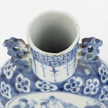 Two blue and white porcelain moon flasks, China, 19th century.