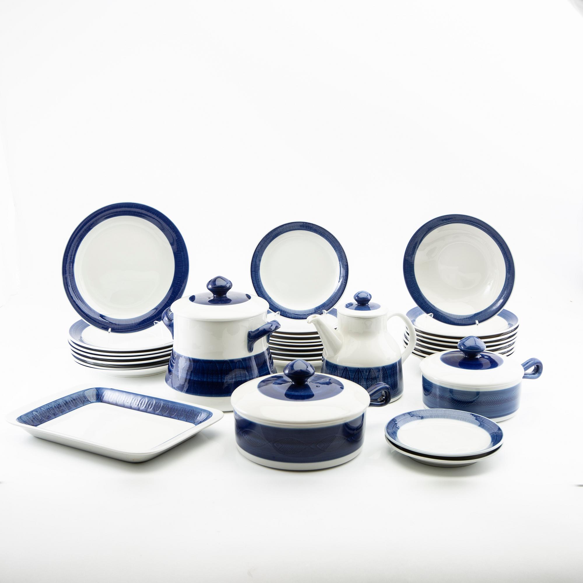Hertha Bengtson, 31-piece "Koka blå" service, Rörstrand, late 20th century porcelain.