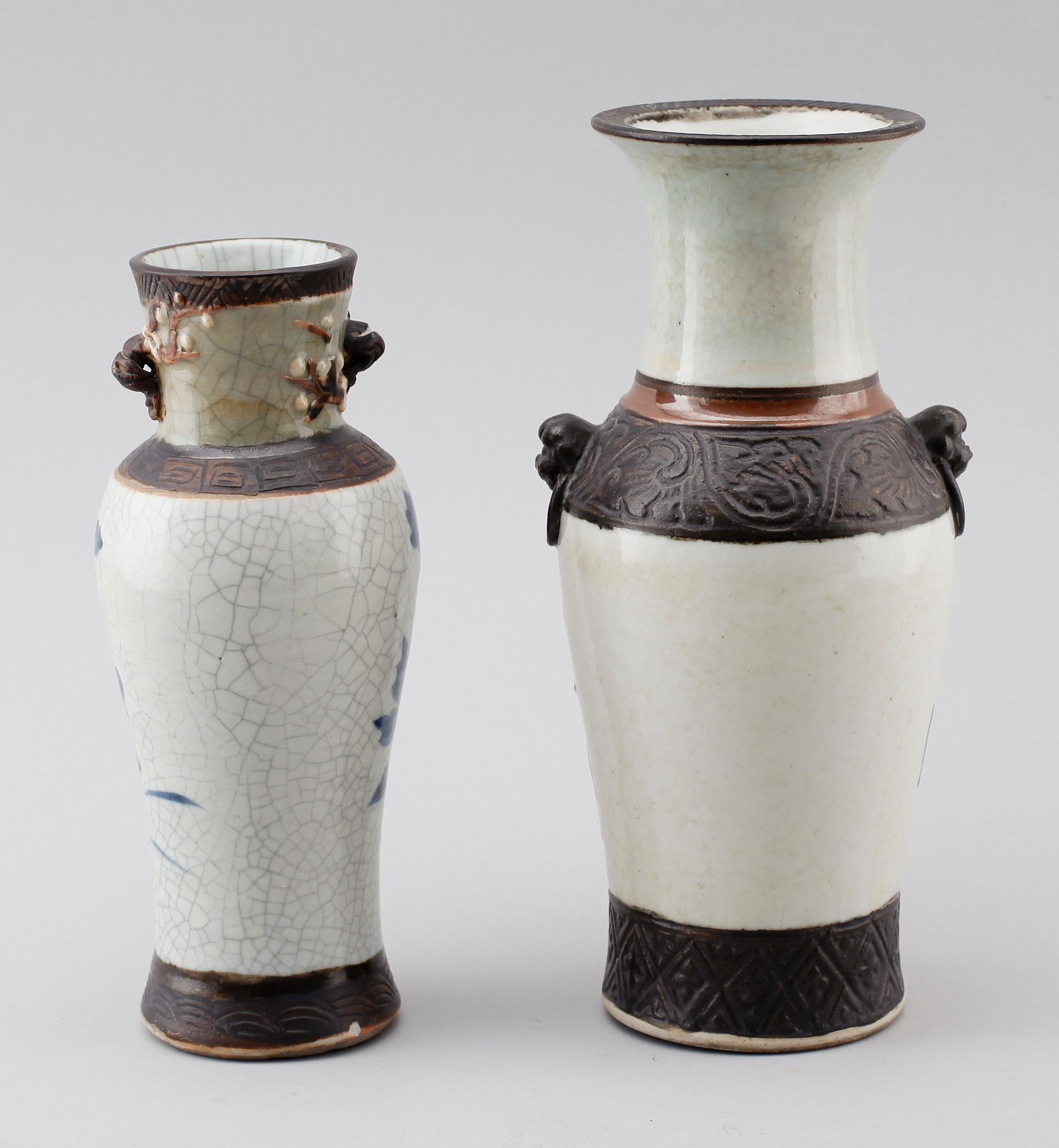 VASER, 2 st, porslin, Kina, 1800-/1900-tal.