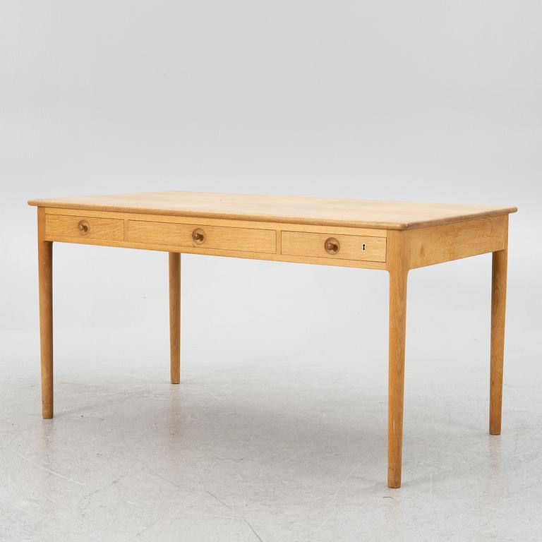 Hans J Wegner, an AT-305 oak desk from Andreas Tuck Denmark.