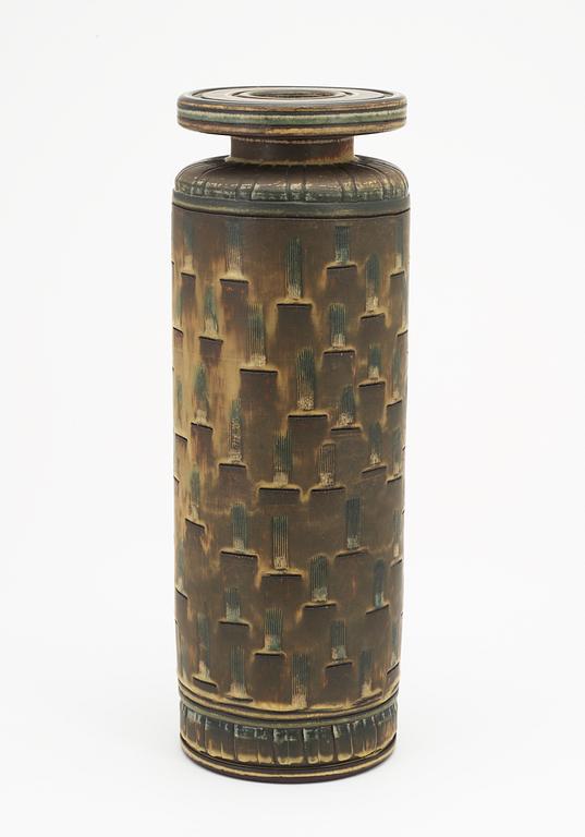 A Wilhelm Kåge 'Farsta' stoneware jar, Gustavsberg studio 1959.