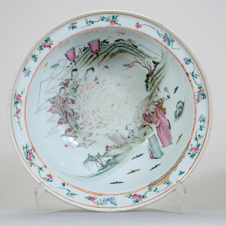 HANDFAT, porslin. Sen Qingdynasti, 1800-tal.