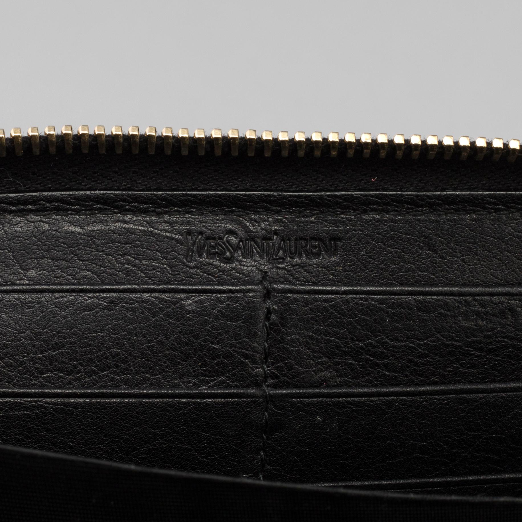 PLÅNBOK, Yves Saint Laurent.