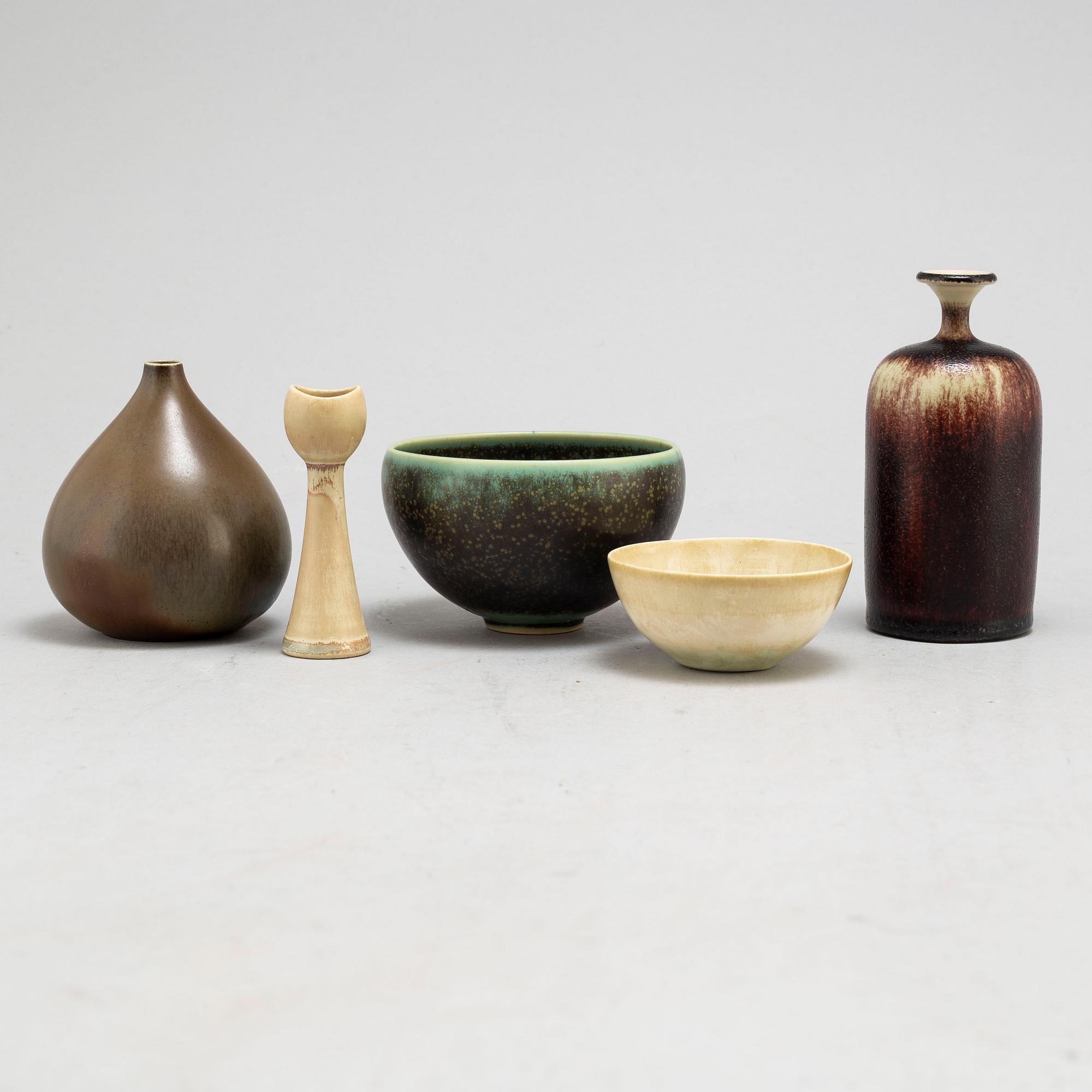VASES AND BOWLS, ceramics, 1950s and later.