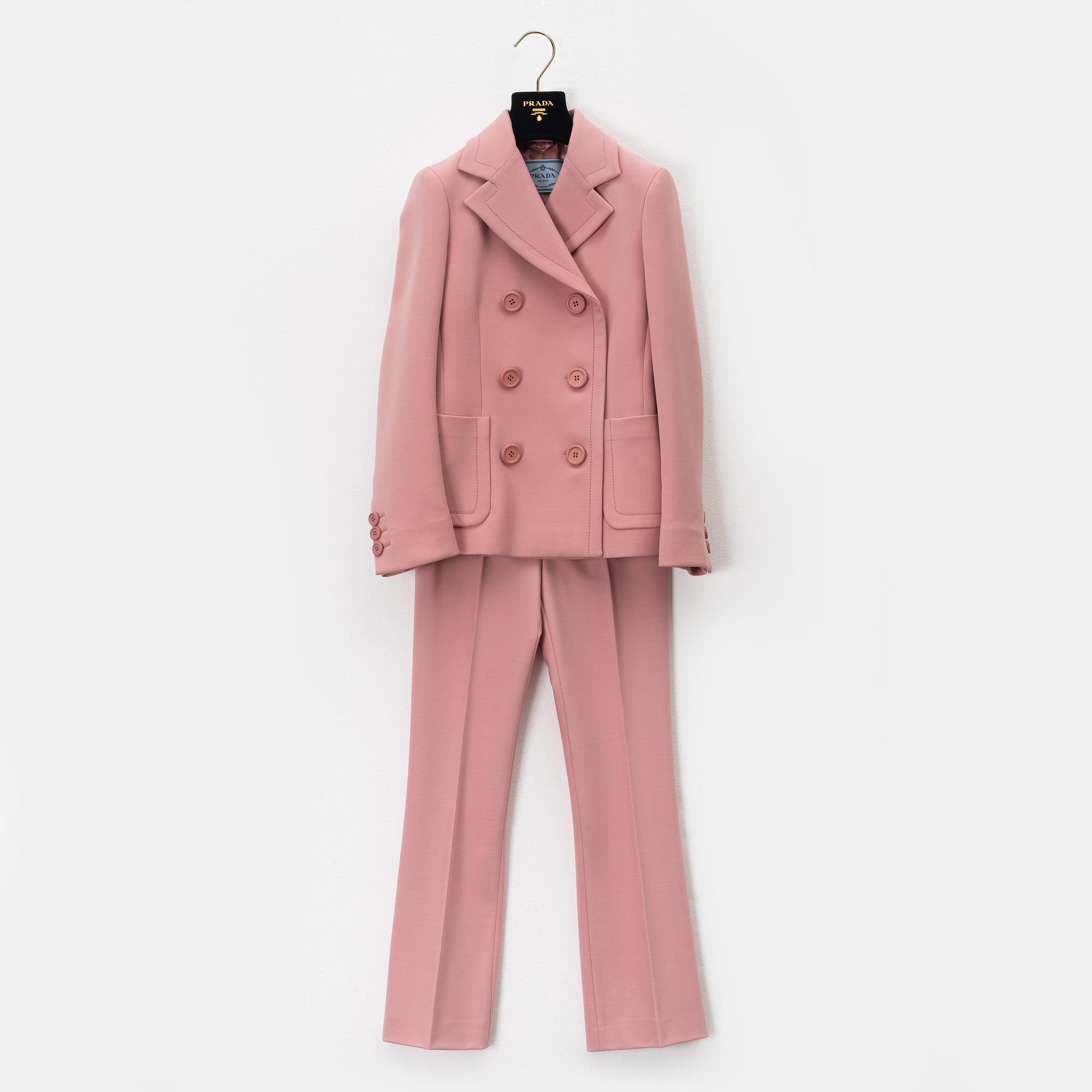 Prada, a jacket and pants in virgin wool, size 36. - Bukowskis Prada, a jacket and pants in virgin wool, size 36. - Bukowskis