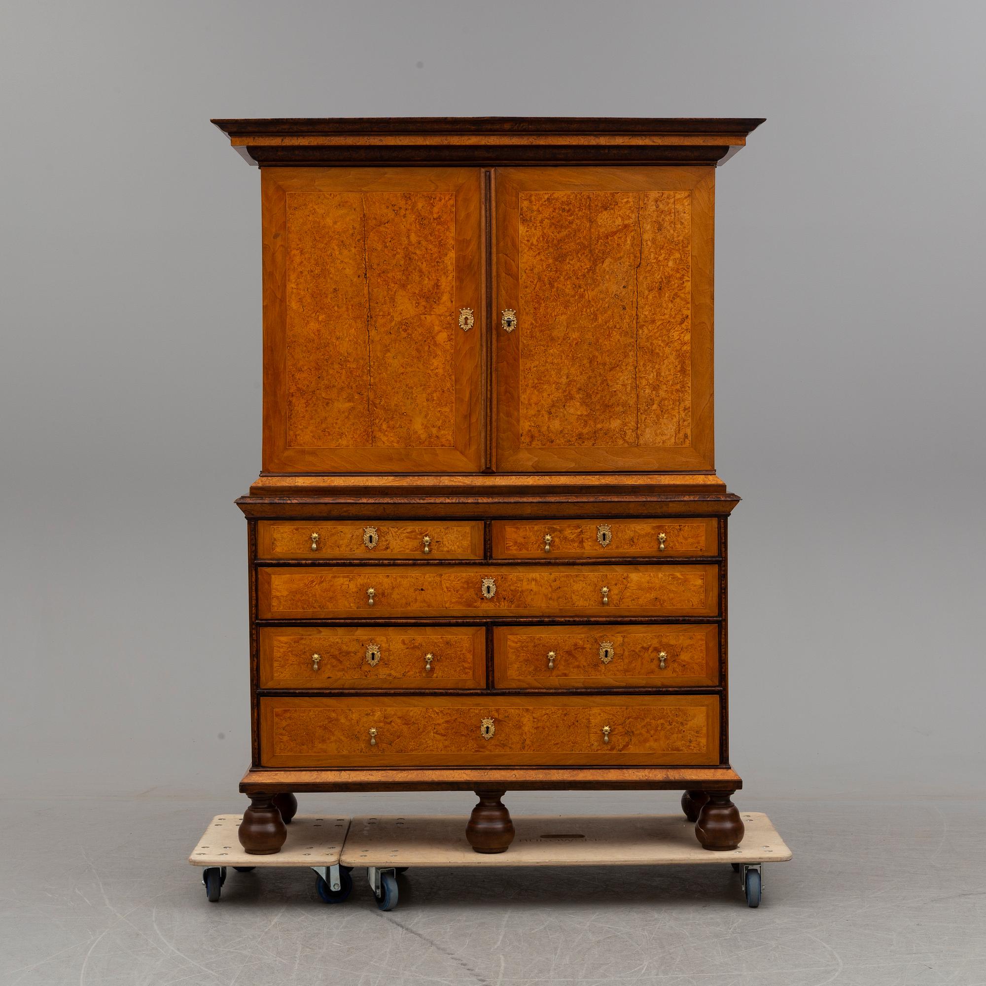 SKÅP, senbarock, Sverige, Fredrik I:s tid, 1700-talets första hälft.