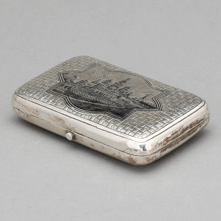 CIGARETTETUI, Ryssland, Moskva, 1887. Vikt ca 140 g.