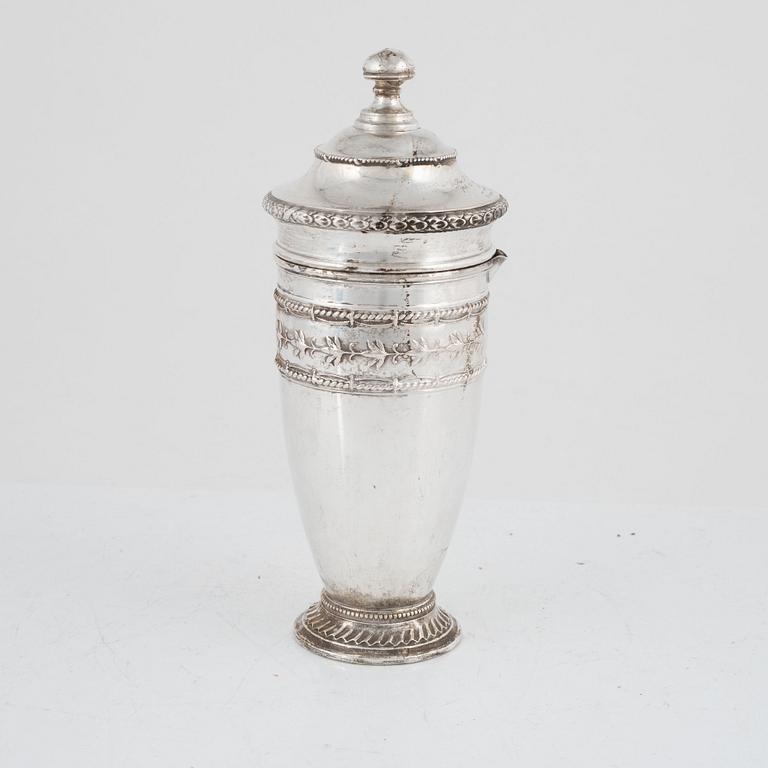 A Swedish Silver Cocktail Shaker, mark of CG Hallberg, Stockholm 1905.