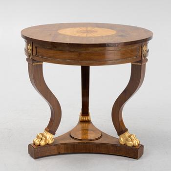 Salongsbord, empirestil, omkring 1900.