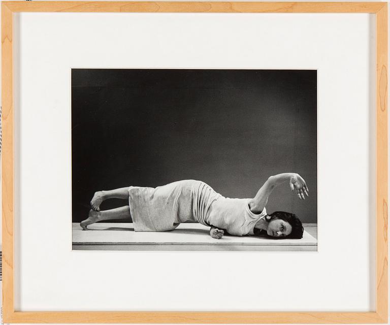 HANS HAMMARSKIÖLD, photography, on verso, signed and dated 1953.