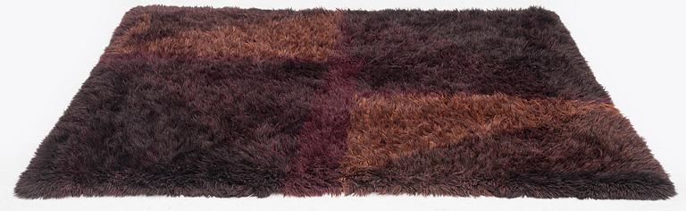 Timo Sarpaneva, a carpet, 'D-4', knotted pile, c. 198 x 203 cm, Villayhtymä Oy - Uniwool Ltd.
