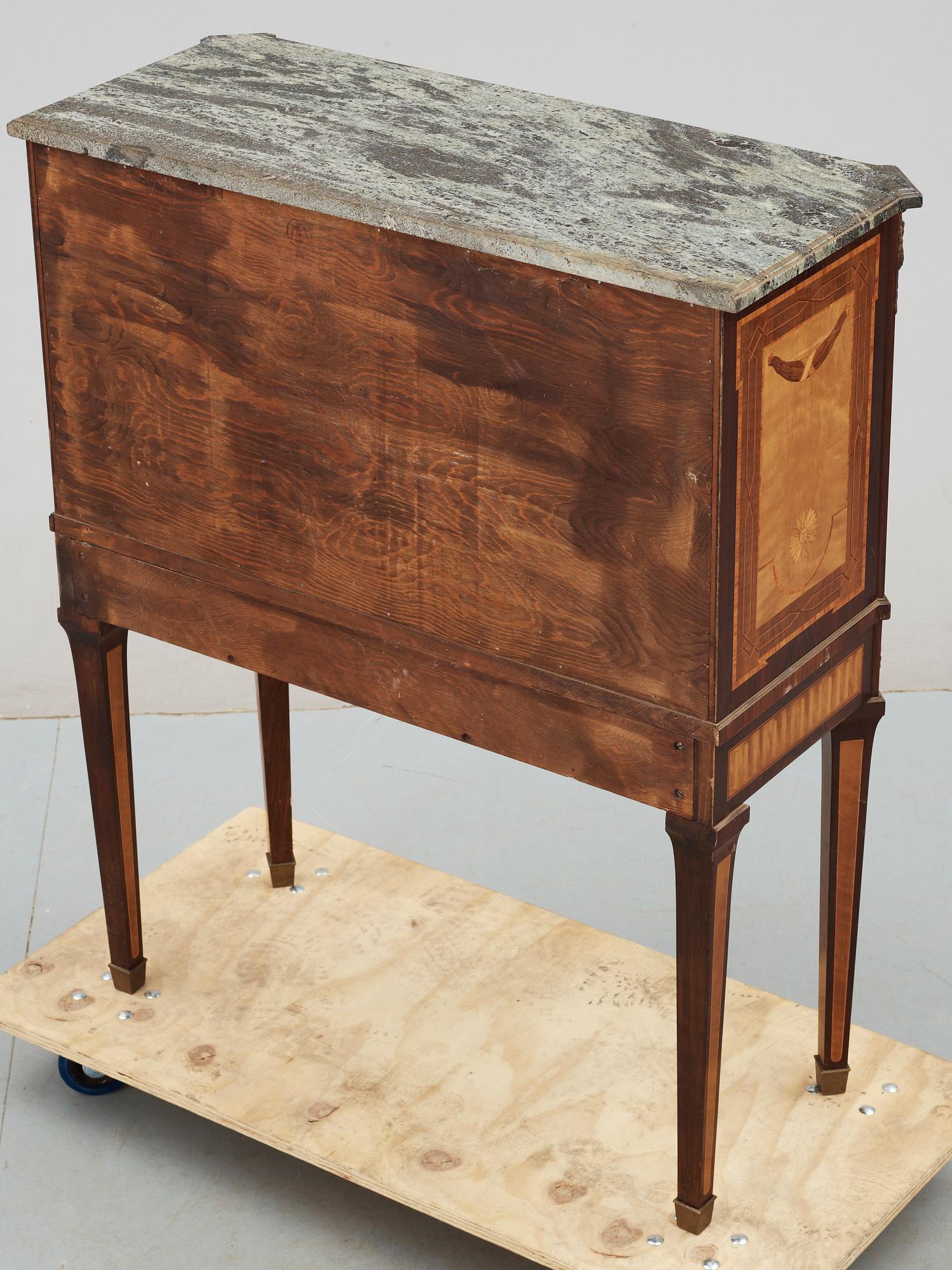 SEKRETÄR, gustaviansk stil, Svenska möbelfabriken, 1900-talets första hälft.