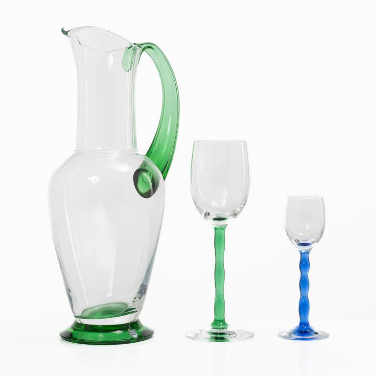 Gunnar Cyrén, a 31 piece "Nobel" glass service, Orrefors.