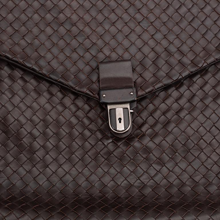 BOTTEGA VENETA, a lether briefcase.