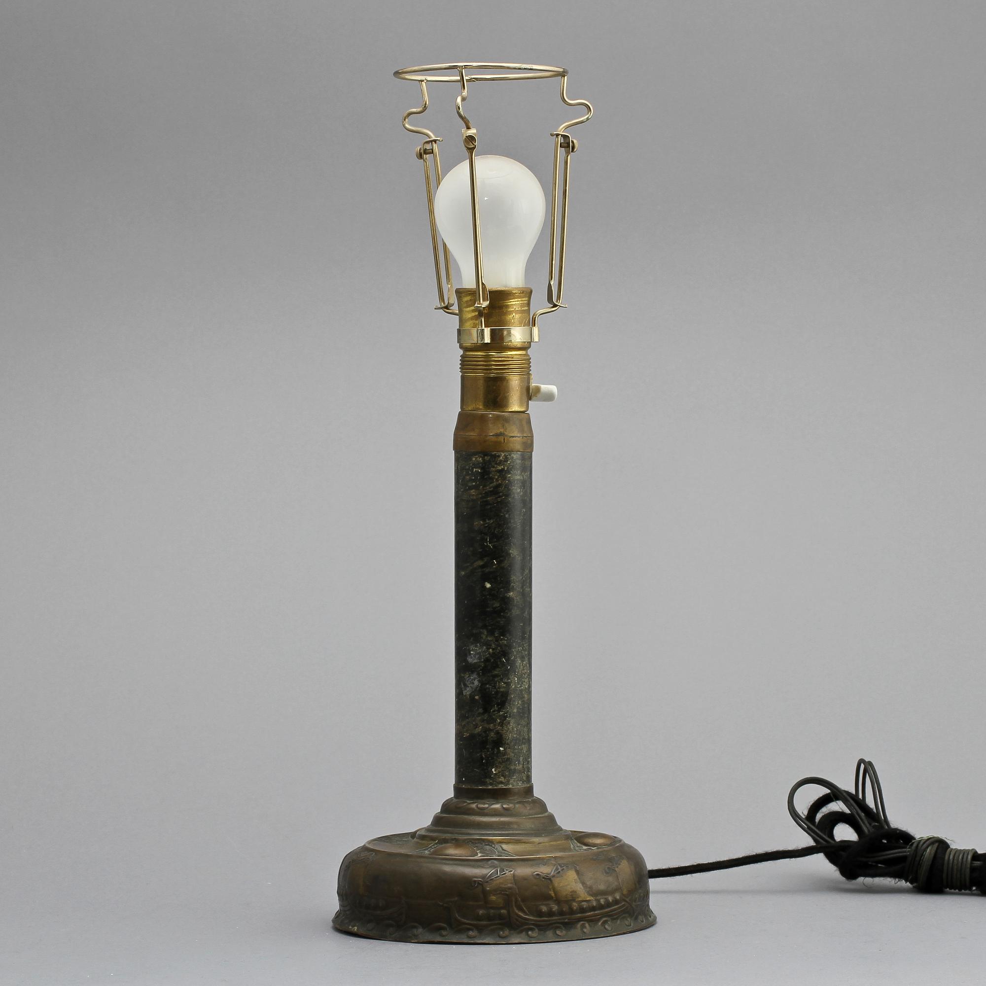 BORDSLAMPA, jugend, omkring 1910.