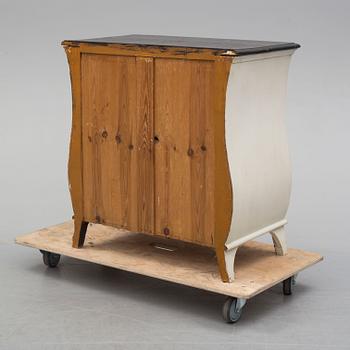 A circa 1900 chest of drawers.