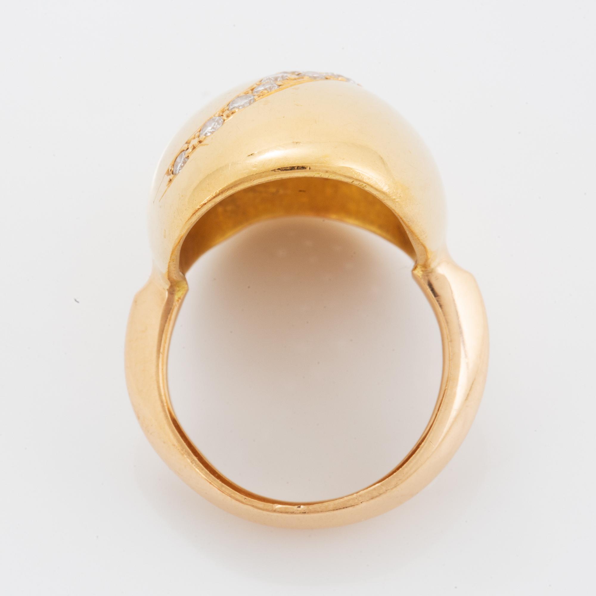 Brillant-cut diamond paisley ring, Karl-Heinz Sauer.