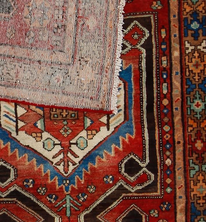 MATTA, Hamadan, ca 295 x 128 cm.
