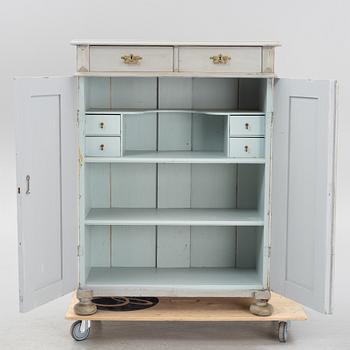 Skänk, omkring år 1900.