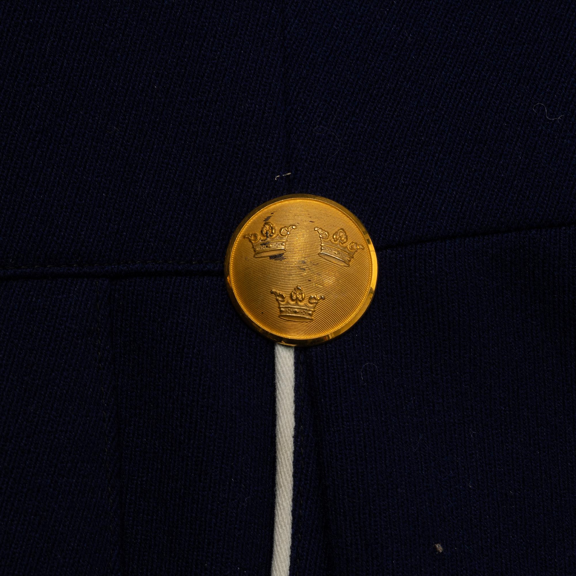 Uniform, svensk för grenadjärofficer, sydd av Bröderna Johnsson, Örebro.1917.