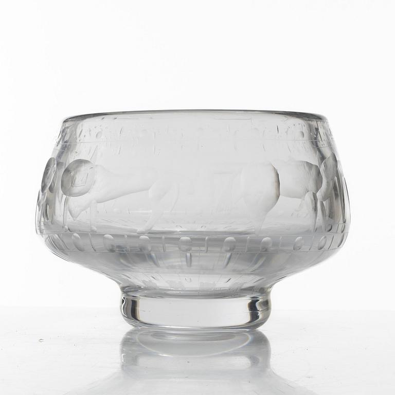 Erik Höglund, a bowl.