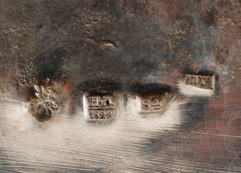 MJÖLKKANNA, silver, Moskva 1828, Ryssland. Vikt ca 233 gram.