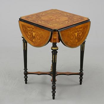 BORD, Napoleon III-stil, omkr år 1900.