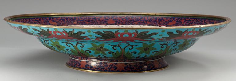 PRAKTFAT, cloisonné. Sen Qing dynasti (1644-1912).