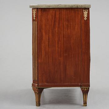 A late Gustavian mahogany commode, Stockholm, late 18th century.
