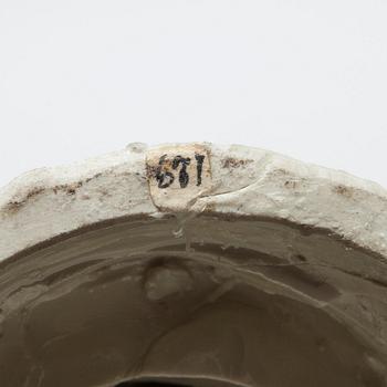 VESTOS / FIGURIINI, keramiikkaa, 1900-luvun alkupuoli.