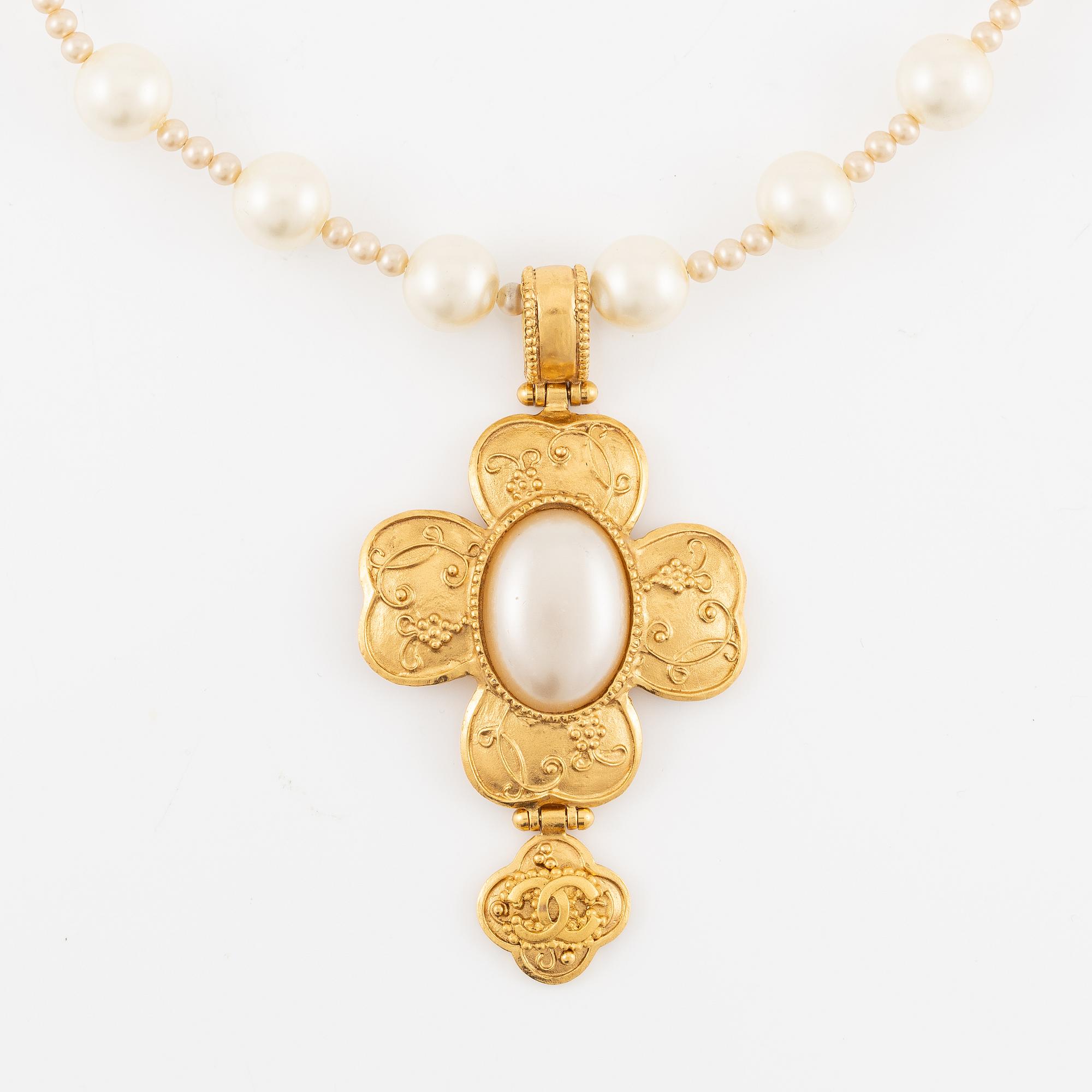 Chanel, necklace, 1996.