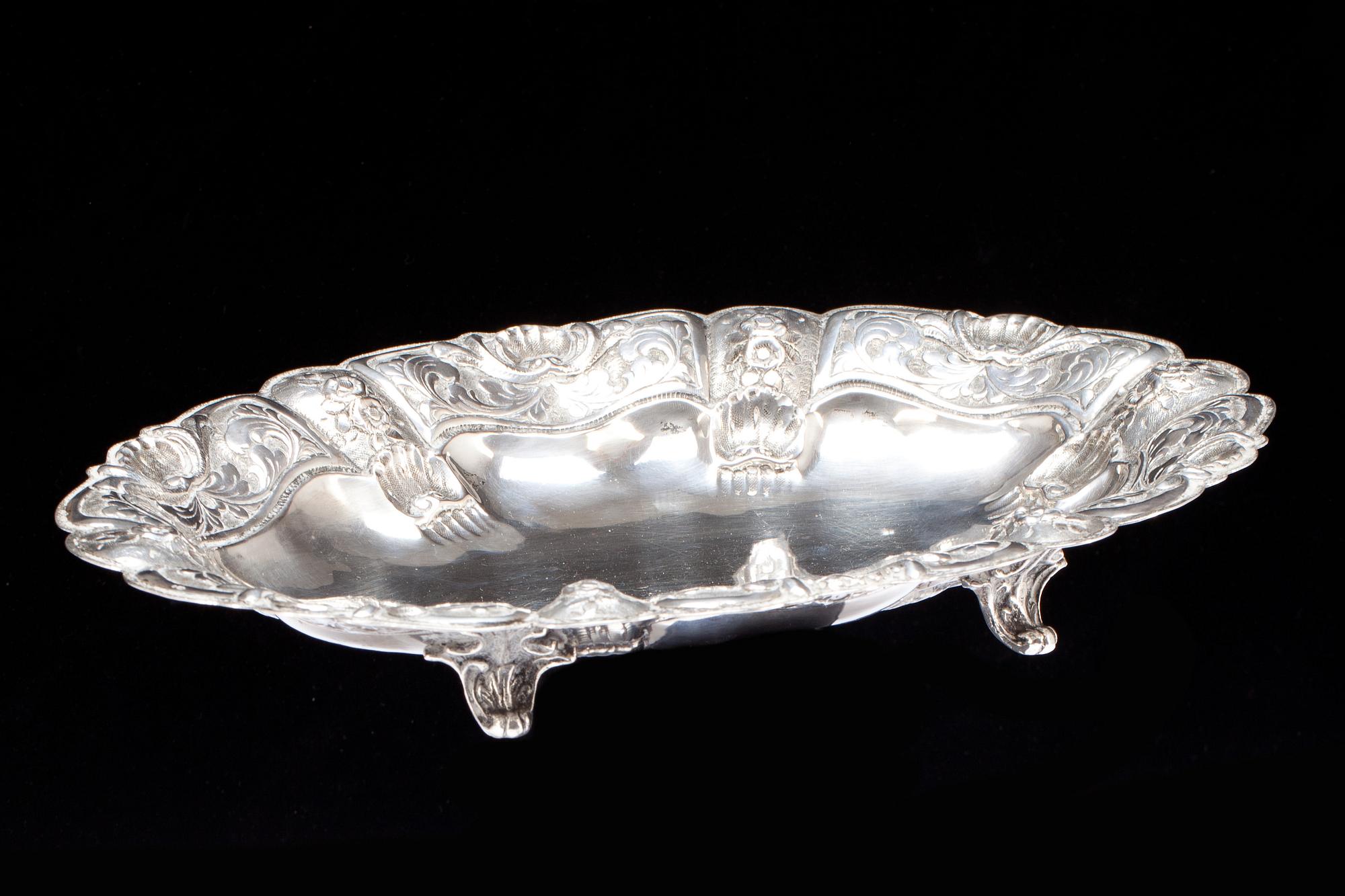 SKÅLFAT, silver, vikt ca 395g.