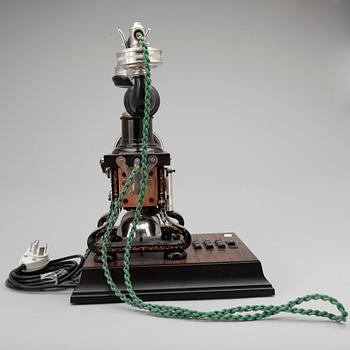TELEFON, jubileumsmodell efter "Taxen", LM Ericsson. Sent 1900-tal.