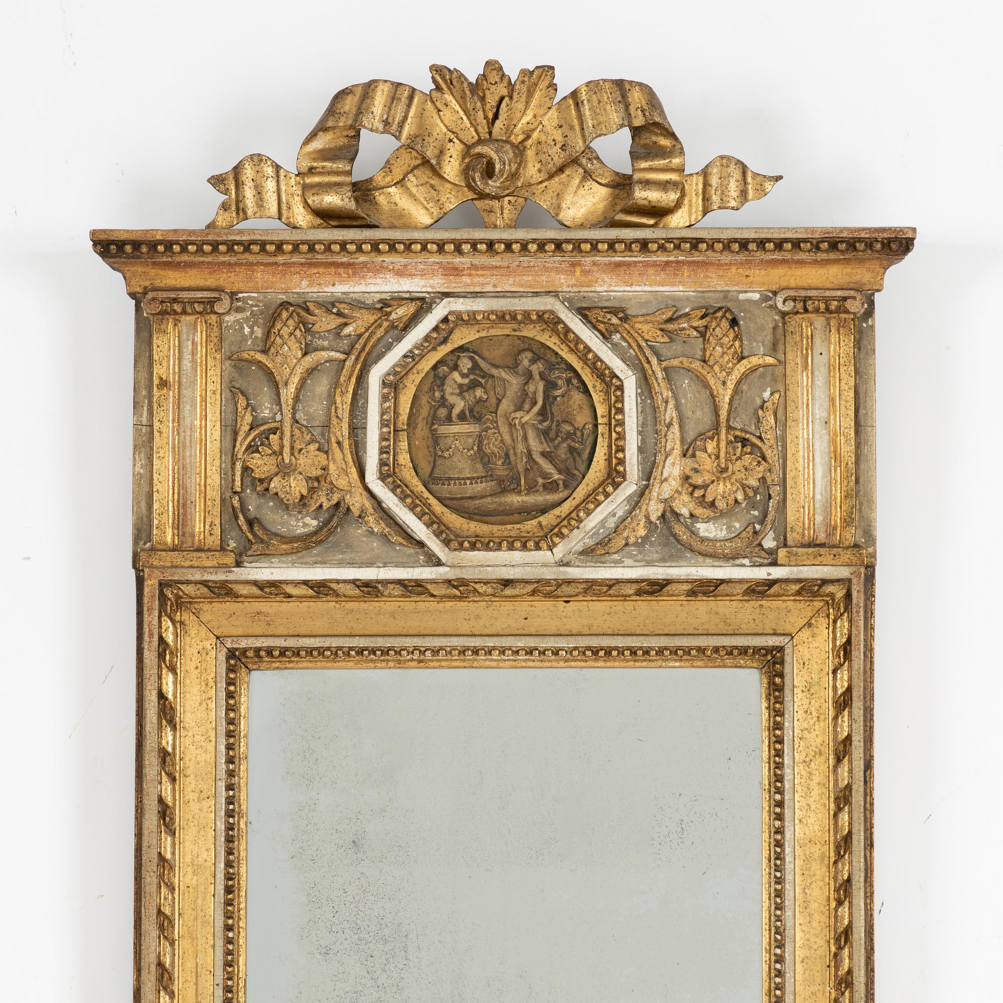 Spegel, sent 1700-tal, gustaviansk.