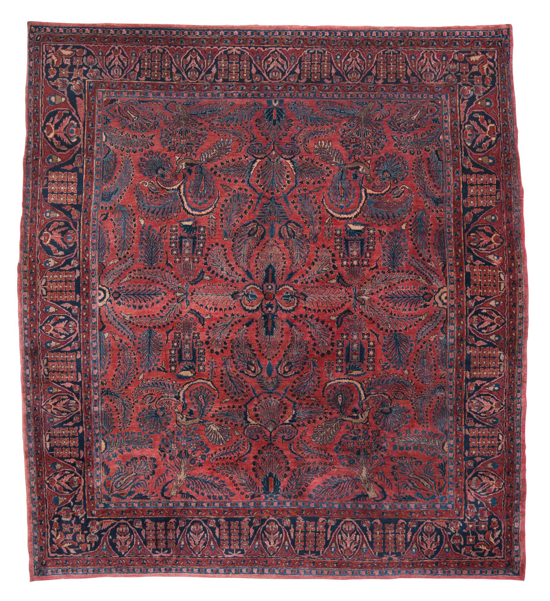 SEMI-ANTIQUE SAROUK. 303 x 268,5 cm.