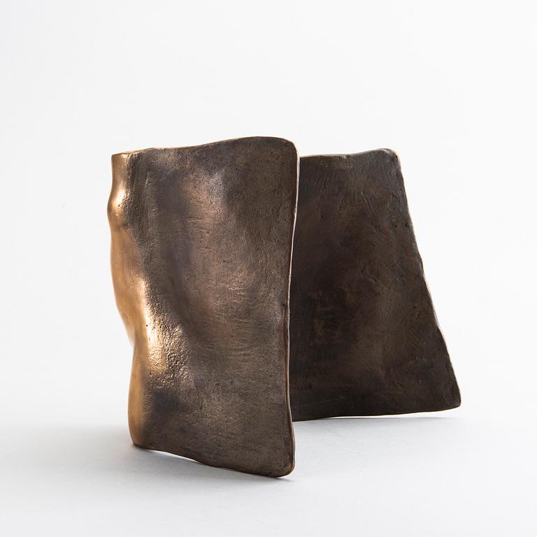 BARBRO BÄCKSTRÖM, Skulptur, brons, numrerad 7/8, signerad BB/HB, daterad 1984.