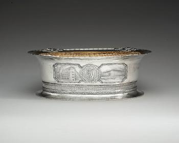 A C.G. Hallberg silver jardinière, Stockholm 1926.