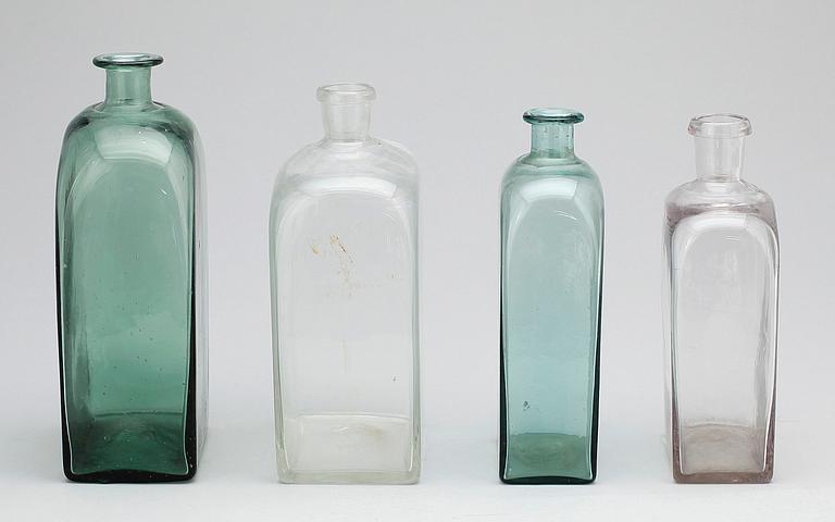 FLASKOR, 4 st, glas, 1800-tal.