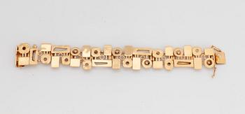 A Swedish 18 ct gold bracelet design Robbert, Trosa, 1972.