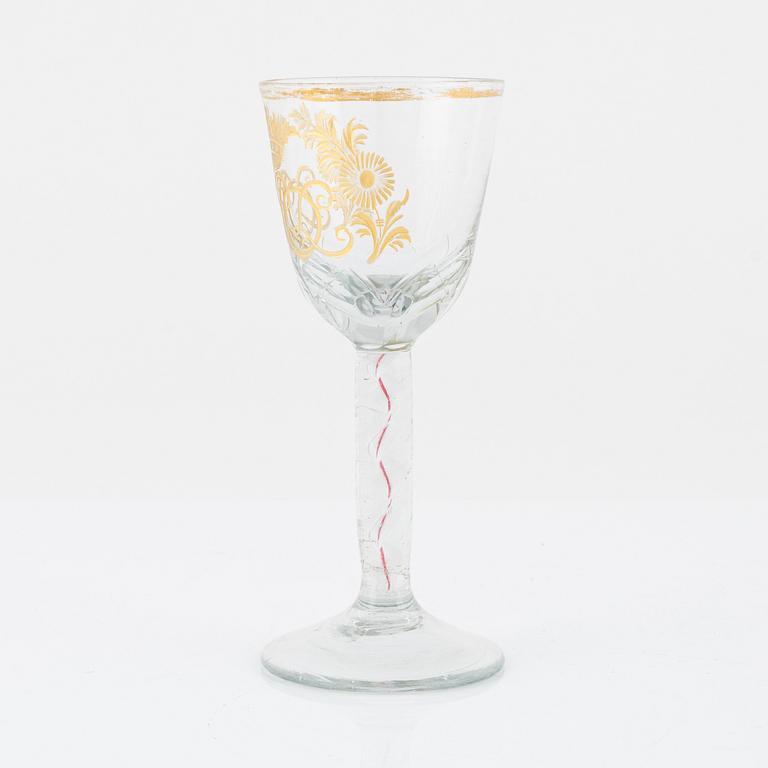 An engraved wine glass possibly from Göteborgs glasbruk, 18th century.