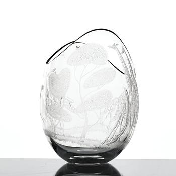 Vicke Lindstrand, an engraved glass vase "Högvilt" (Safari), Kosta, Sweden, 1950-60s.