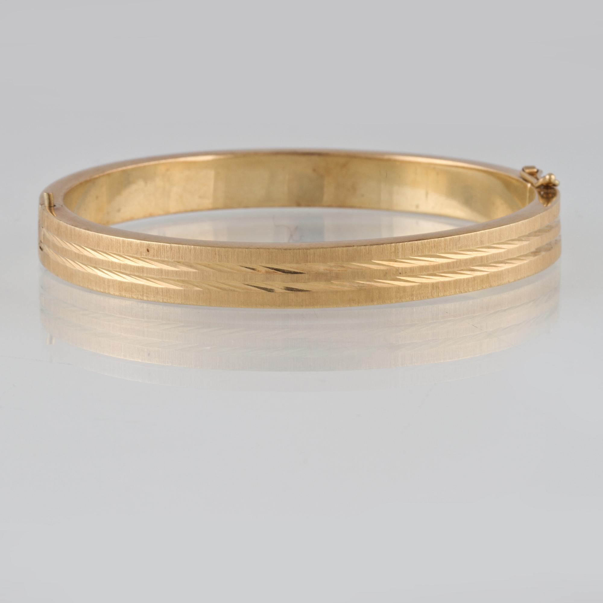 ARMRING, 14K guld, utländska stämplar. Vikt 26,2 gram.