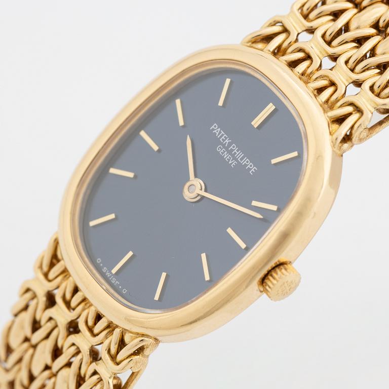 Patek Philippe, Golden Ellipse, wristwatch, 19,5 x 23,5 mm.