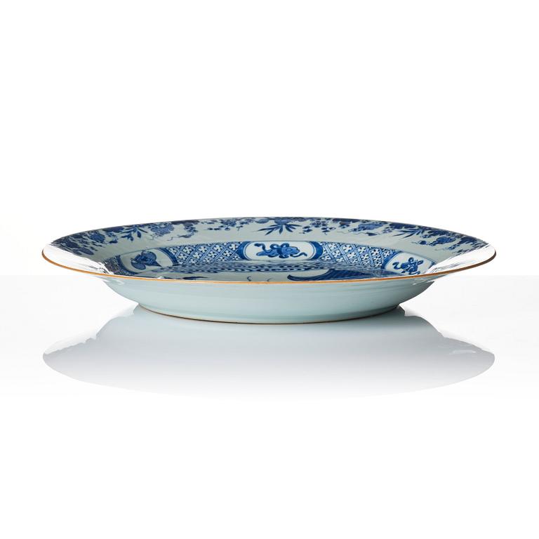 A blue and white charger, Qing dynasty, Kangxi (1662--1722).